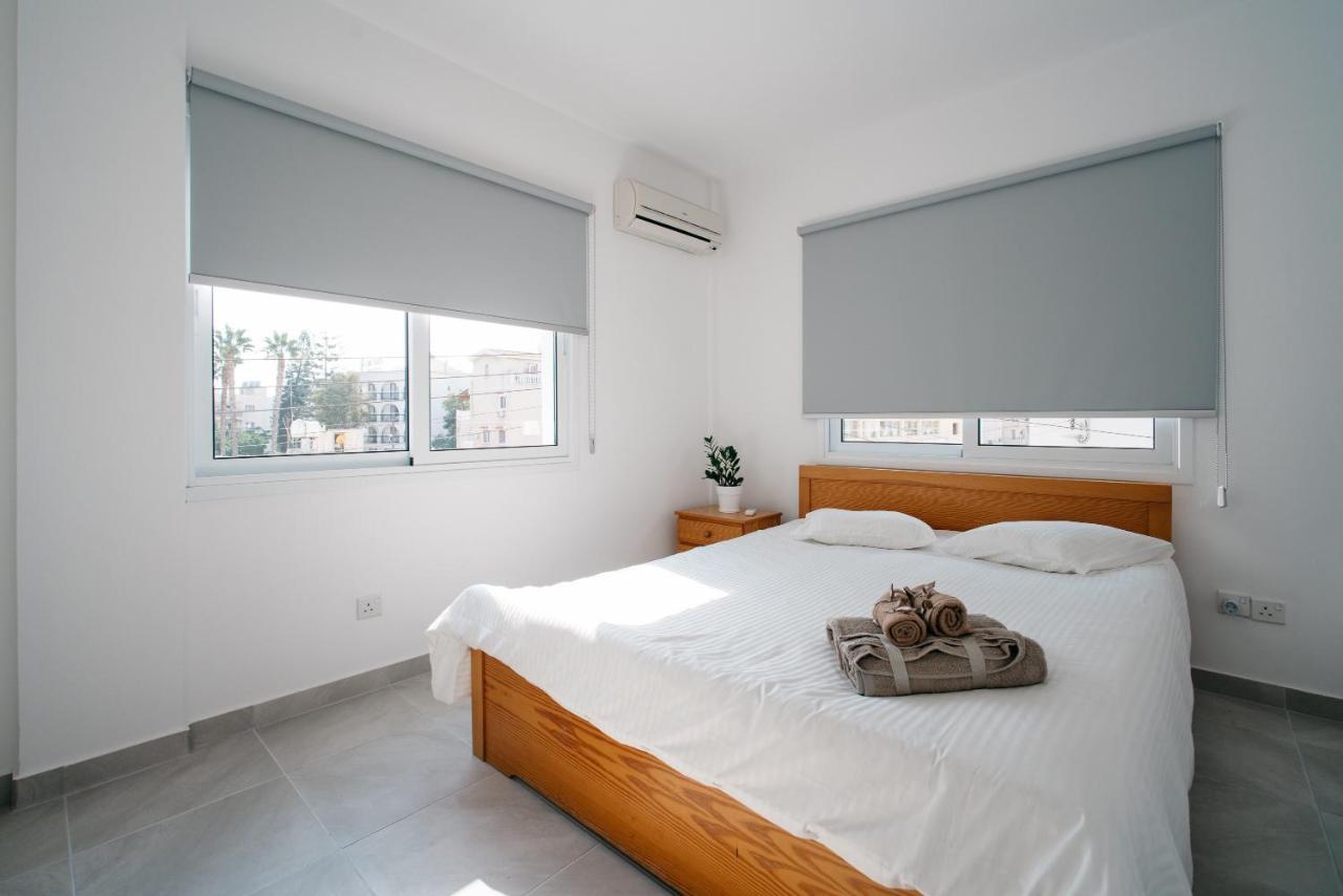 Seasunlove Apt. Apartment Larnaca Exterior photo