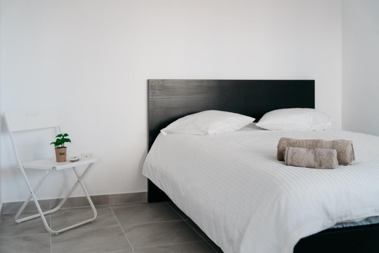 Seasunlove Apt. Apartment Larnaca Exterior photo